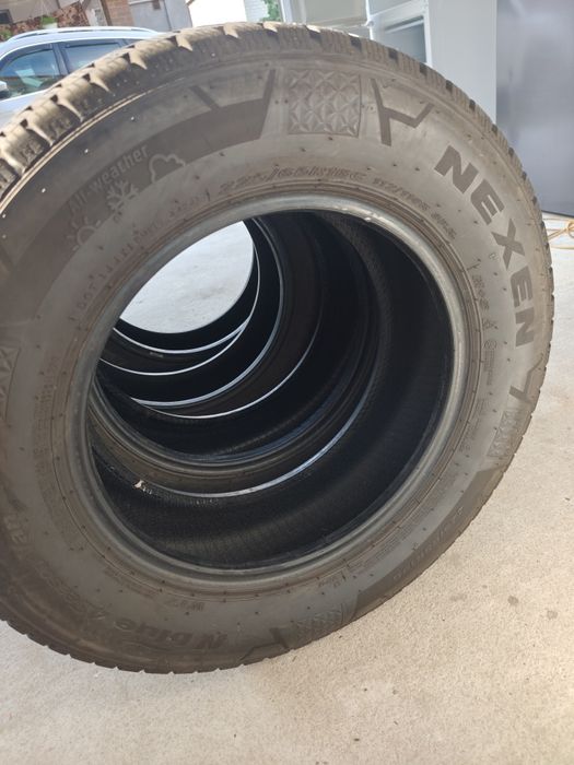 Резина nexen 225 65 16C