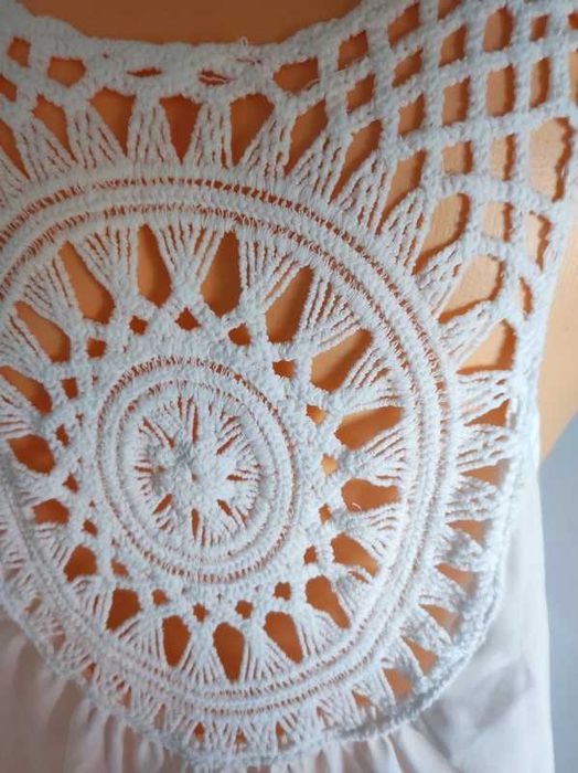 Niay r 36 biała bluzka boho ażurowa wstawka