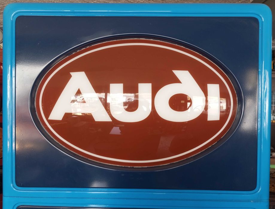 Reclame luminoso publicitário VW Audi de duas faces anos 80