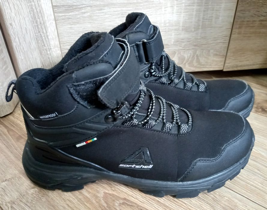 Buty zimowe 42 śniegowce, męskie, chłopięce.