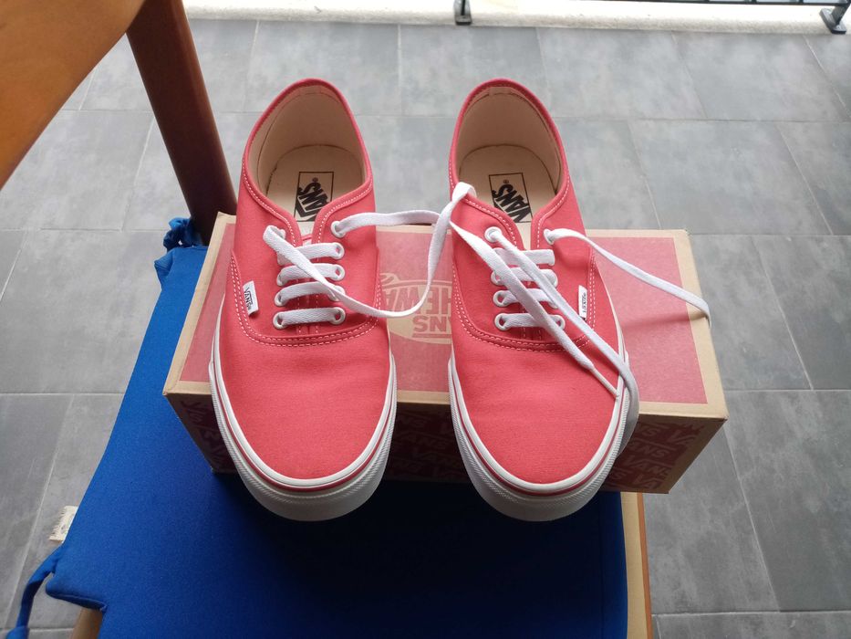 Ténis Vans Vermelhos