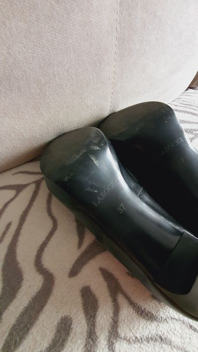 Czółenka Lasocki czarne r.37