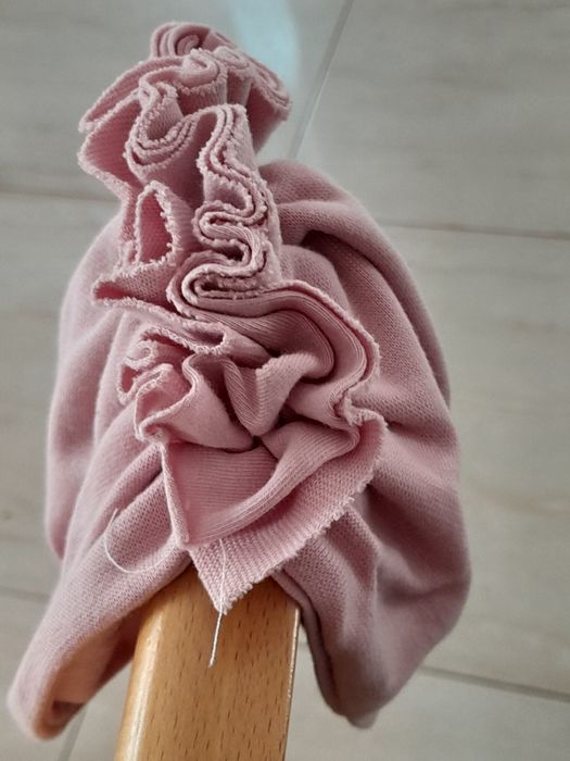 Czapka przejściowa typu turban, kakadu Litom r48