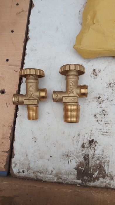 вентиль кран на газовый пропановый баллон Италия розн350/опт300