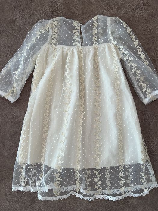 Сукня на дівчинку