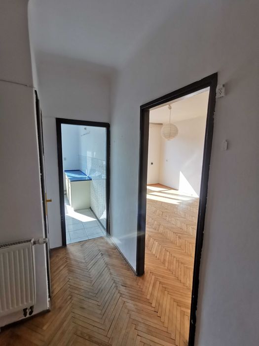 M3 w Centrum z potencjałem - 63 m²  3 pokoje + dwie piwnice - Widok 3