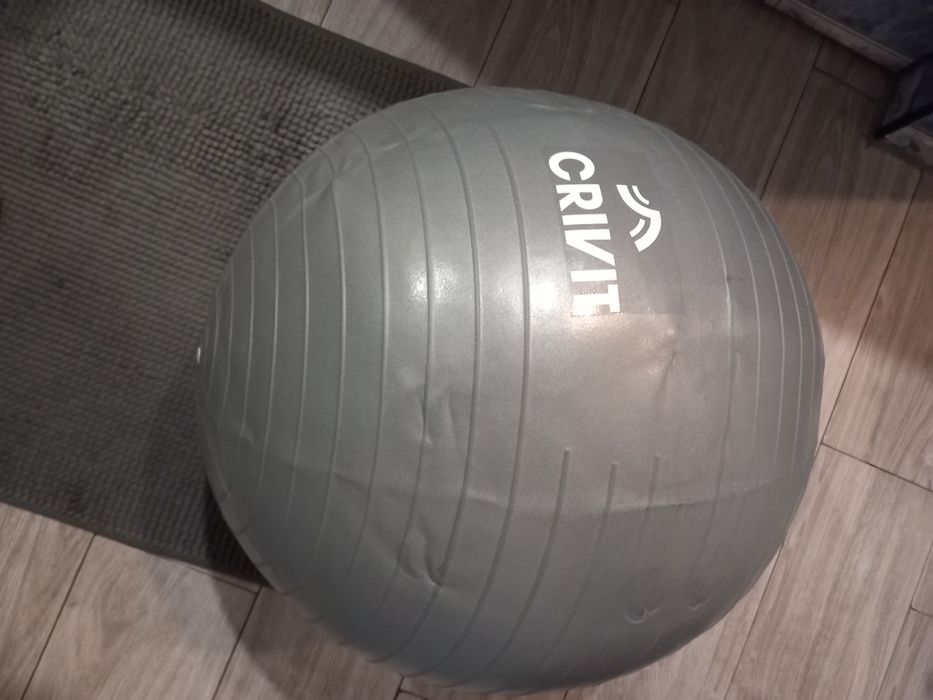 Miękka piłka do ćwiczeń Crivit 65 cm szara