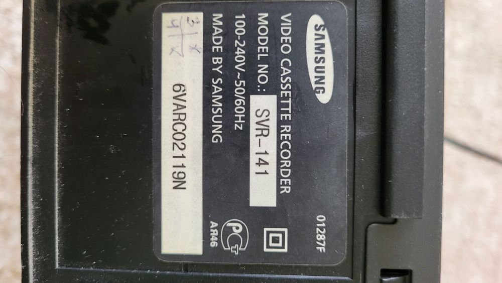 Продам видеомагнитофон SAMSUNG   SVR 141