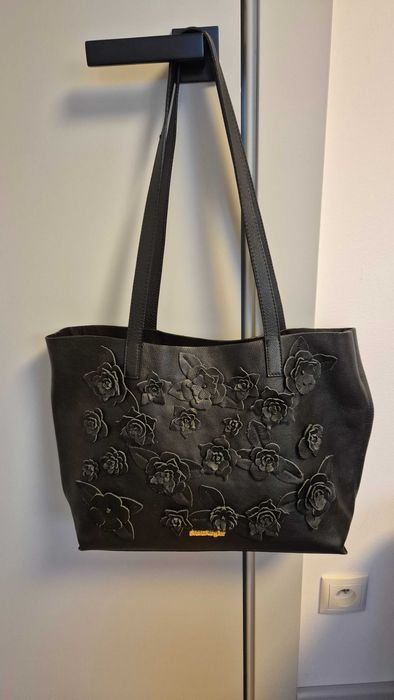 Torebka skórzana Sara Burglar