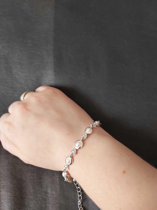 Komplet biżuterii perłowej kolczyki perełki bransoletka z pereł zestaw