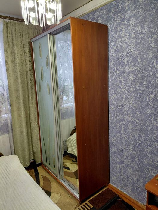 Продається шафа купе