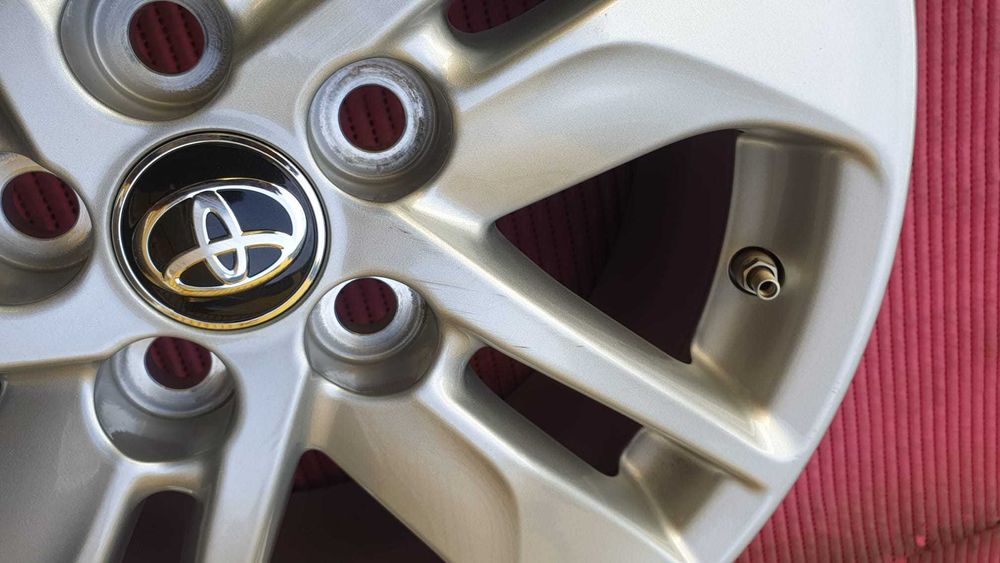 4267-Jantes 15 5x100 Originais Toyota Yaris