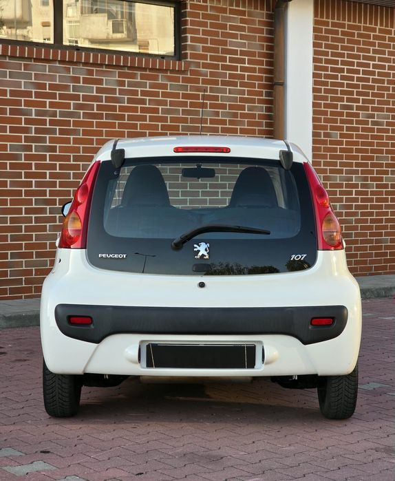 Peugeot 107 1.0 Urban  |  AR CONDICIONADO