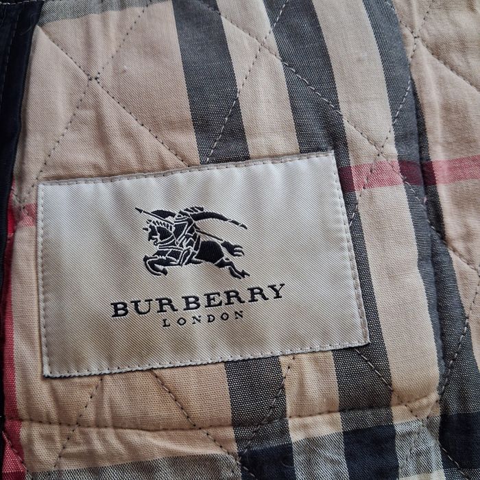 Kurtka burberry.