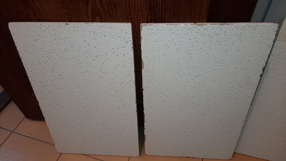 Продам армстронг (потолок)