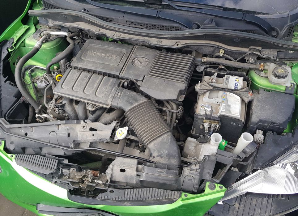 Mazda 2 / 1.3 86km / 2010r. / na części