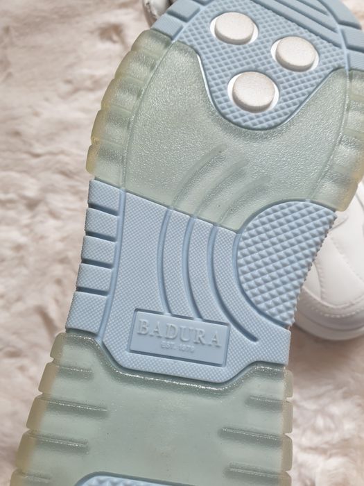 Buty Badura białe skóra 38