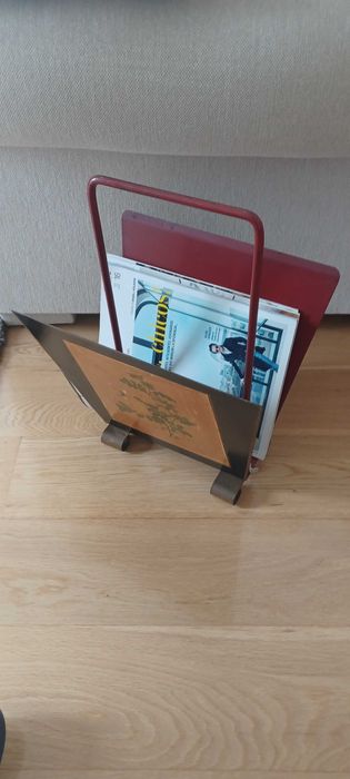 Suporte para revistas antigo  em metal