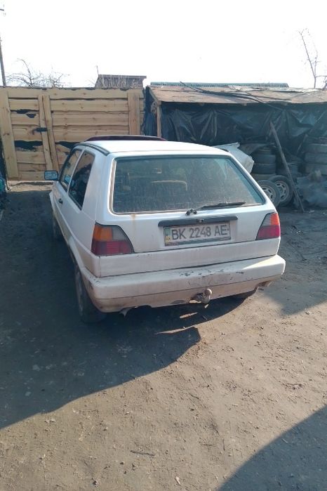 Стоп.Ляда-кришка багажника гольф 2