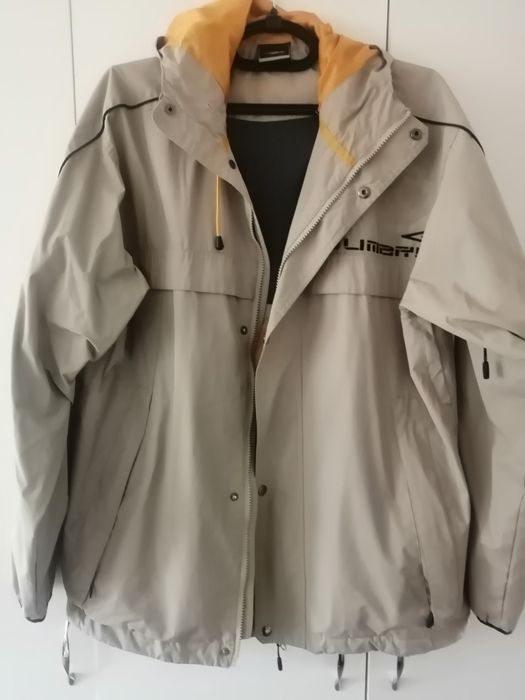 Куртка чоловіча винтажная Umbro М бежева