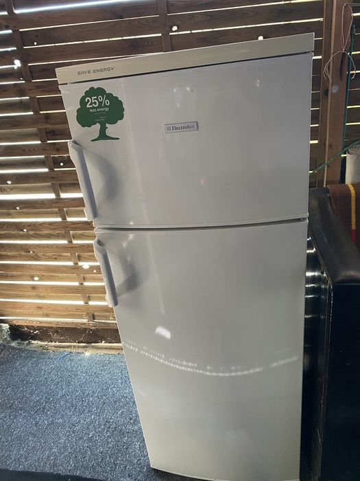 Lodówka Elektrolux 140/55 cm