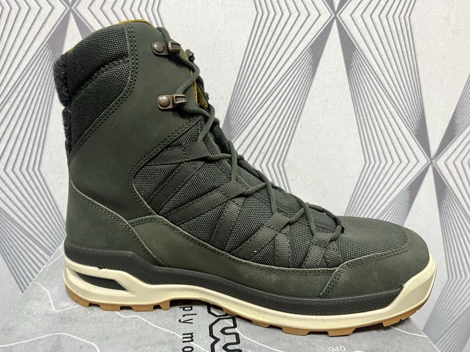 Buty trekkingowe górskie zimowe Goretex Lowa montreal gtx 42