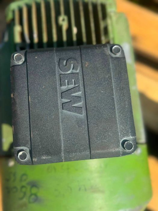 motoreduktor SEW 5,5kW 86 obrotów