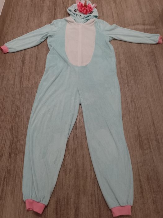 Sprzedam przebranie dla dorosłego rozmiar M/L.