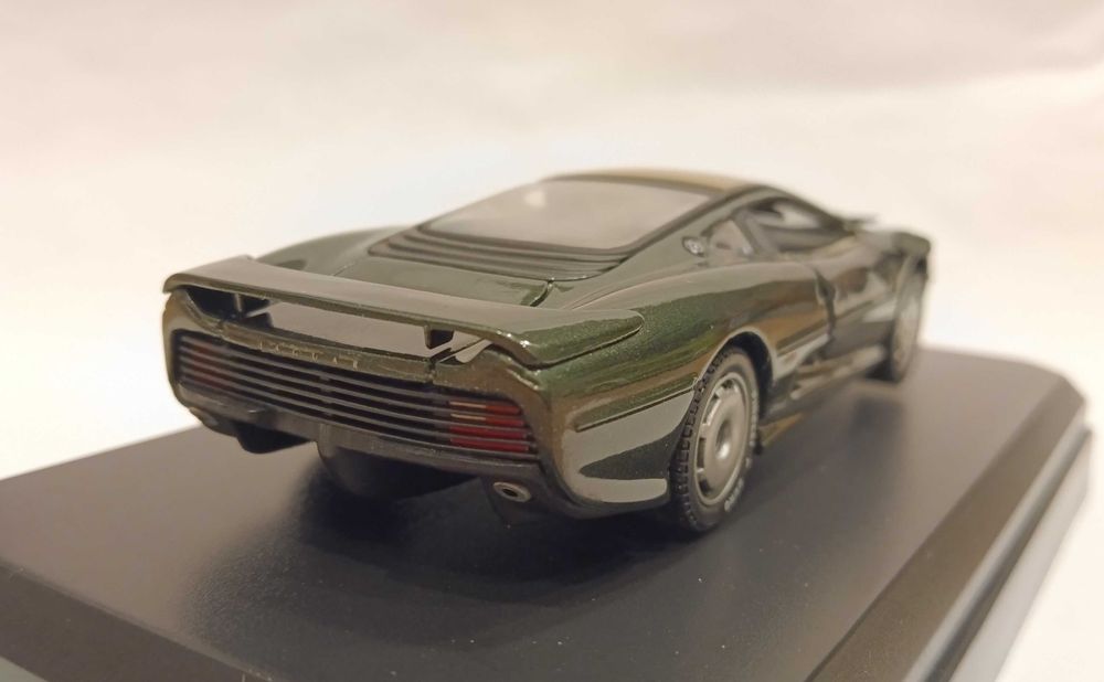 Модель 1992 Jaguar XJ220 - Detail Cars 1:43: 925 грн