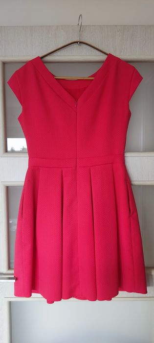 Sukienka 36 malinowa