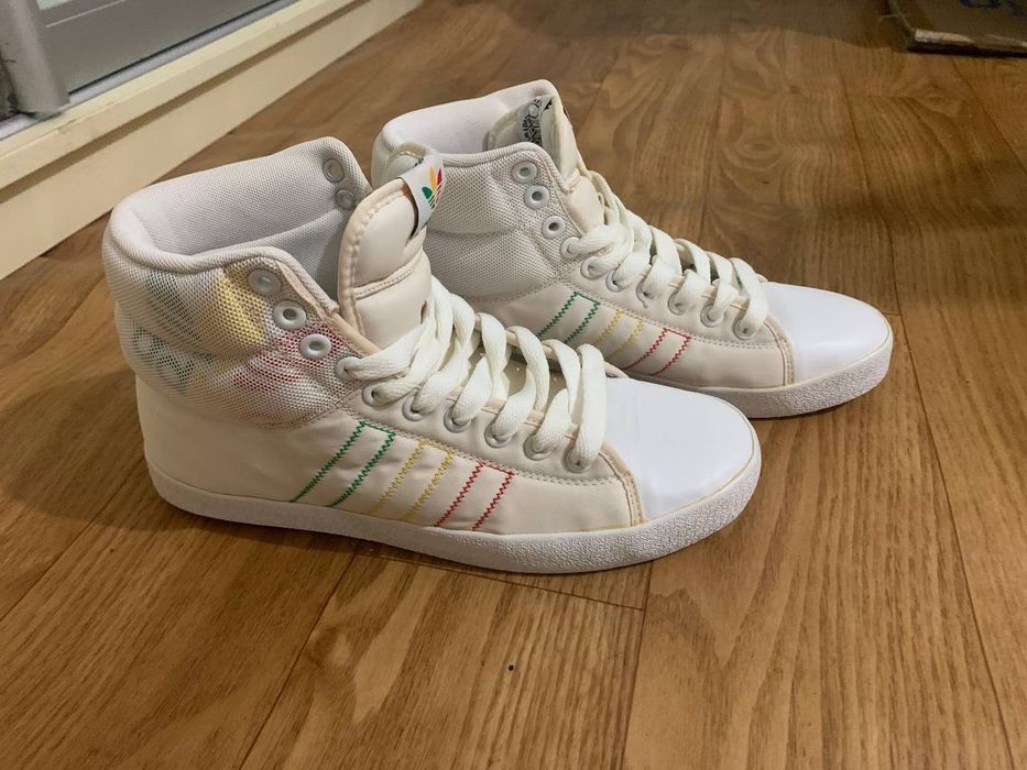 Кросівки Adidas гарний стан. 42