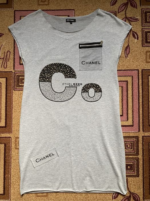 Платье женское.