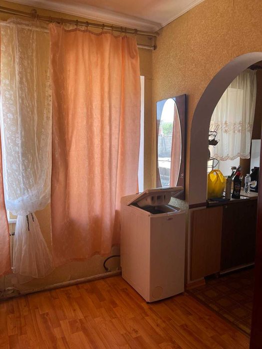 сдам 1 комнатную Лазарева