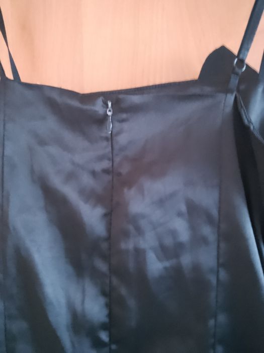 Sukienka damska w kolorze czarnym rozmiar S M