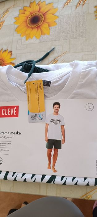 Sprzedam piżamkę L bawełna