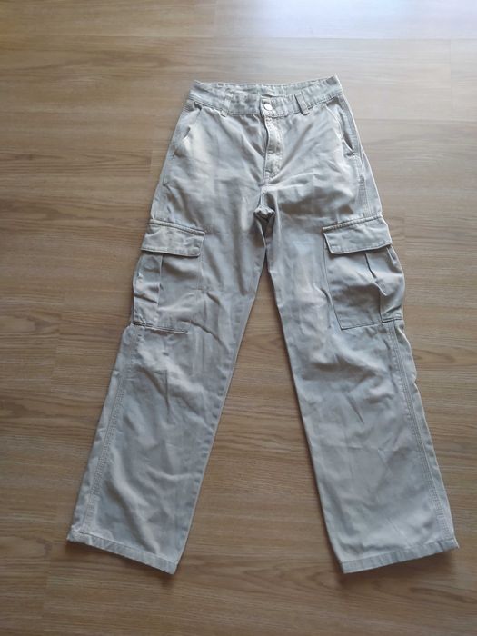 Calças cargo tamanho 32 Pull&Bear