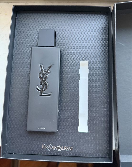 Sprzedam perfumy Yves Saint Laurent Myslf Le Parfum 100ml