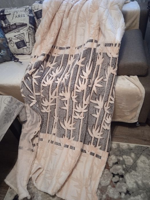 Продам плед бу 150/180 см