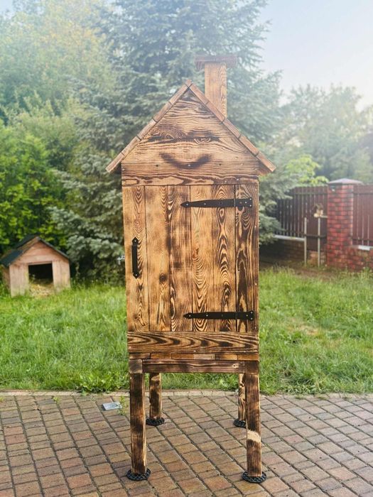 Wędzarnia drewniana