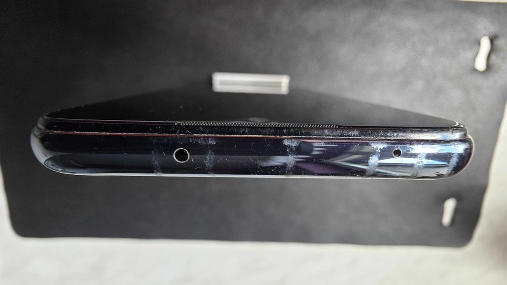 Telefon XIAOMI REDMI NOTE 8T, czarny + etui + szkło hartowane, 4/64 GB