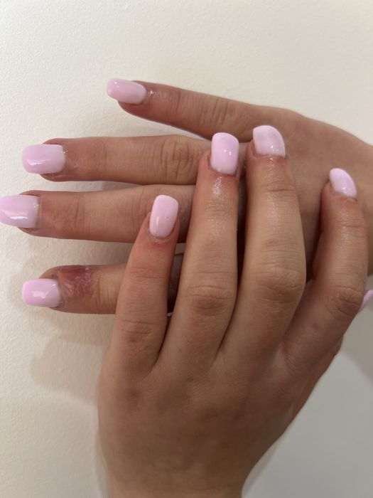 Шукаю модель маникюр покриття нігтів безкоштовно