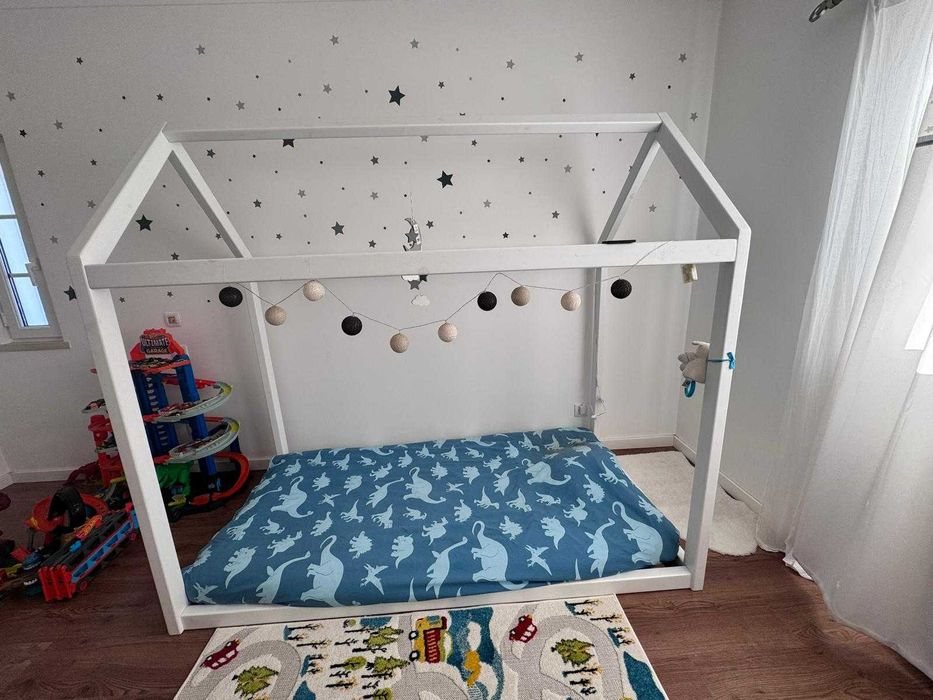 Cama Montessori + estrado + colchão