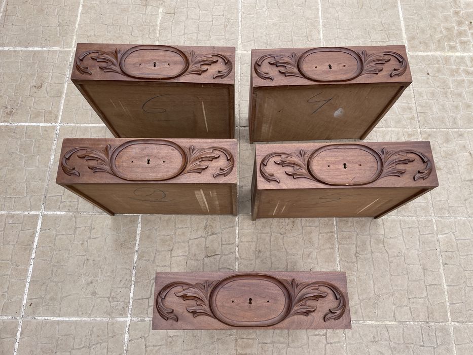 Gavetas antigas em madeira trabalhada – conjunto 5 peças (para restauro/DIY)