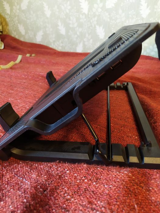 Podstawka chłodząca pod laptop Heat Buster 4