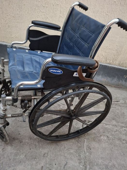 Інвалідна коляска Invacare Tracer EX2, складна, ручна.