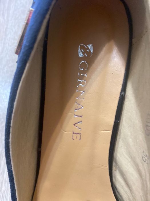 Замшеві жіночі туфлі синього кольору