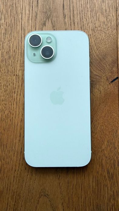 iPhone 15 128GB