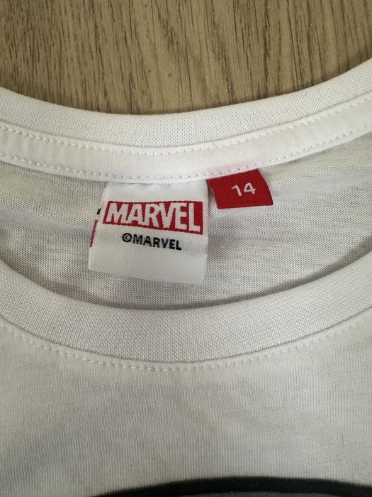 Tshirt Marvel tamanho 14