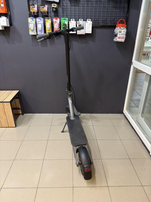 Xiaomi Mi Scooter 4 Ultra в гарному стані