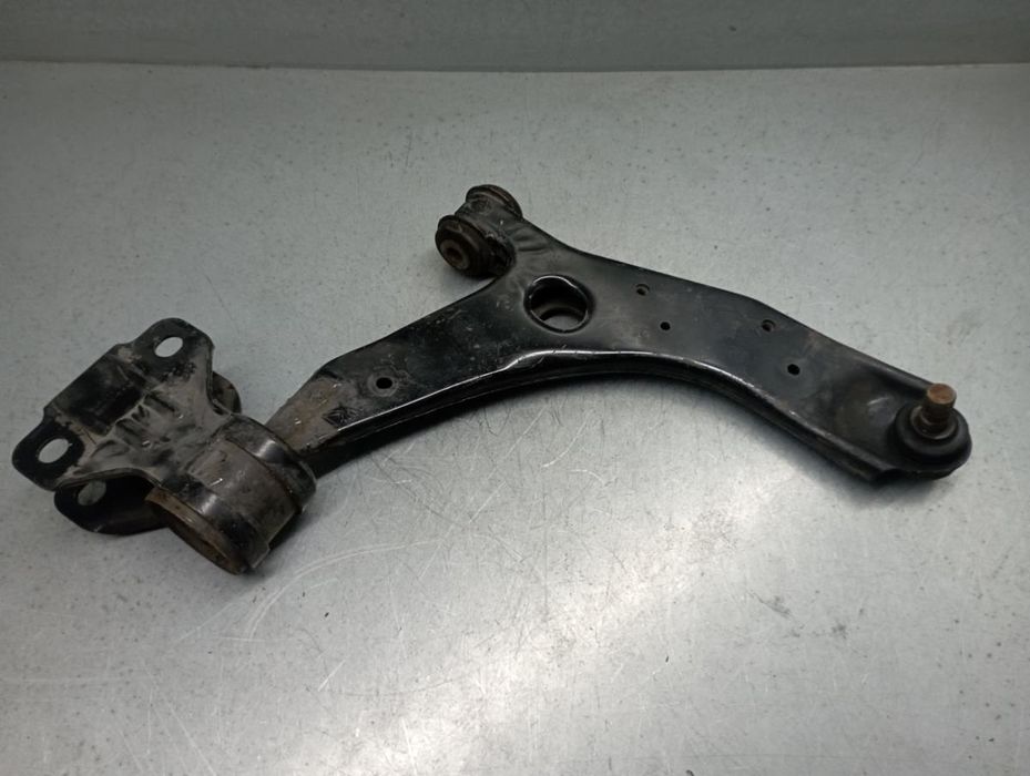 Braço de suspensão frente direito MAZDA 3 (BL)